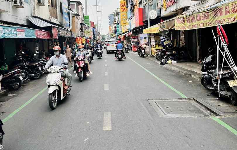 Vạch kẻ đường sơn màu xanh có ý nghĩa gì?