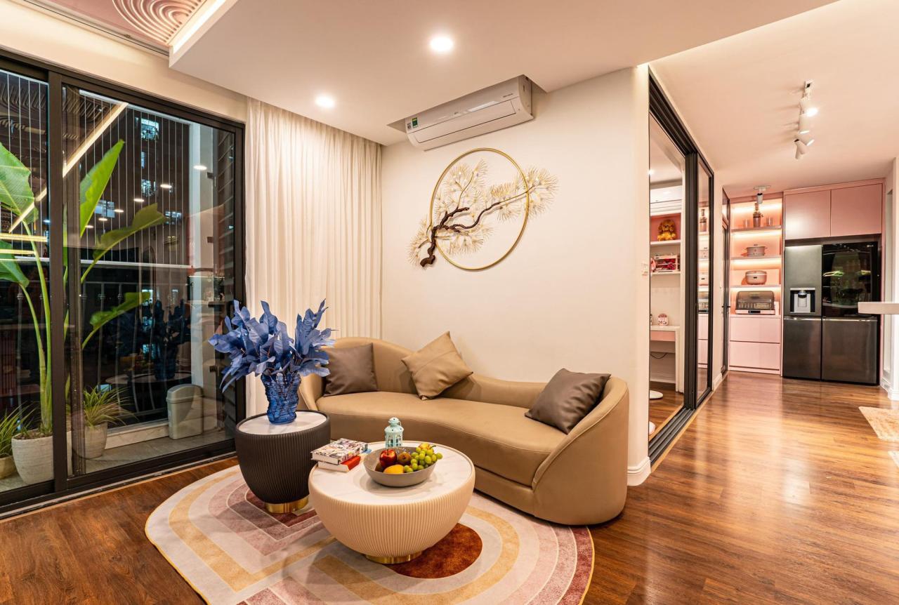 Màu sơn hồng và nội thất phong cách Hàn Quốc