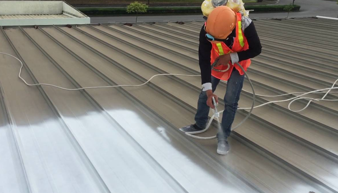 Các bước thực hiện khi sơn chống nóng cho mái tôn
