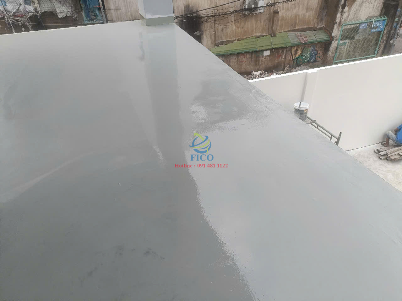 Độ dày sàn sơn epoxy bao nhiêu là đạt chuẩn? Hướng dẫn chọn đúng