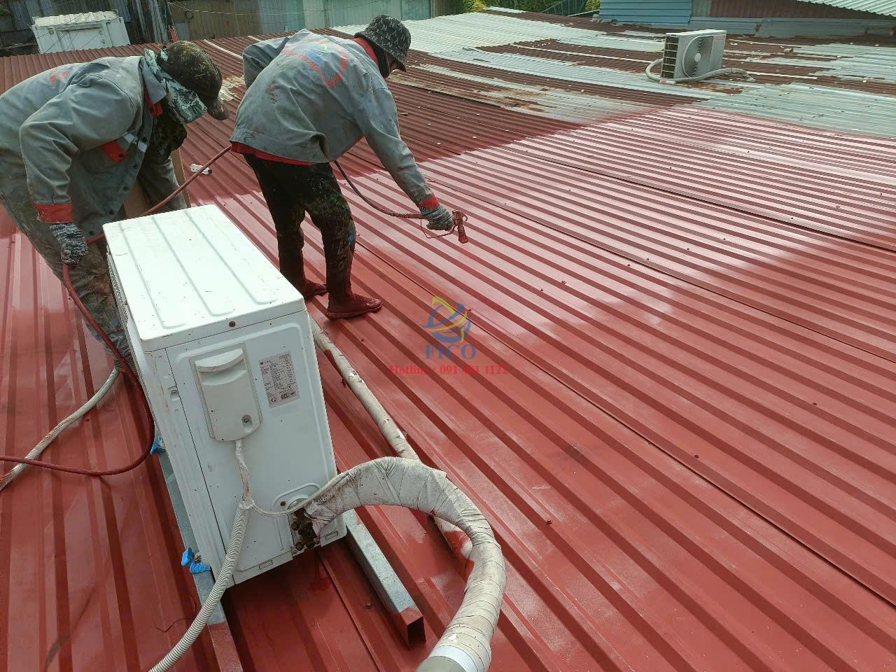5 sai lầm khi thi công sơn mái tôn khiến lớp sơn nhanh hỏng
